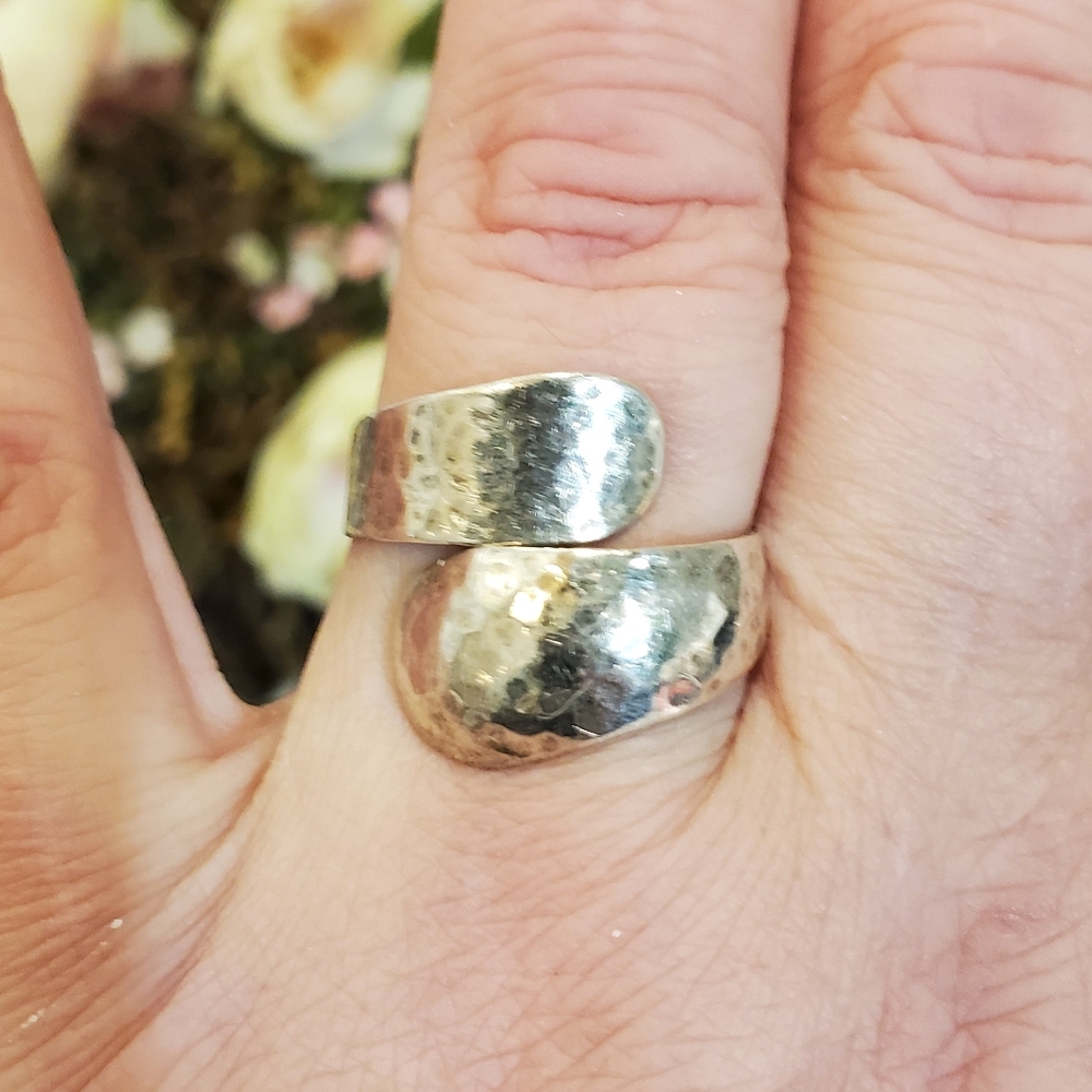Solid .925 Vintage Hammered Wrap Ring Open - image 1